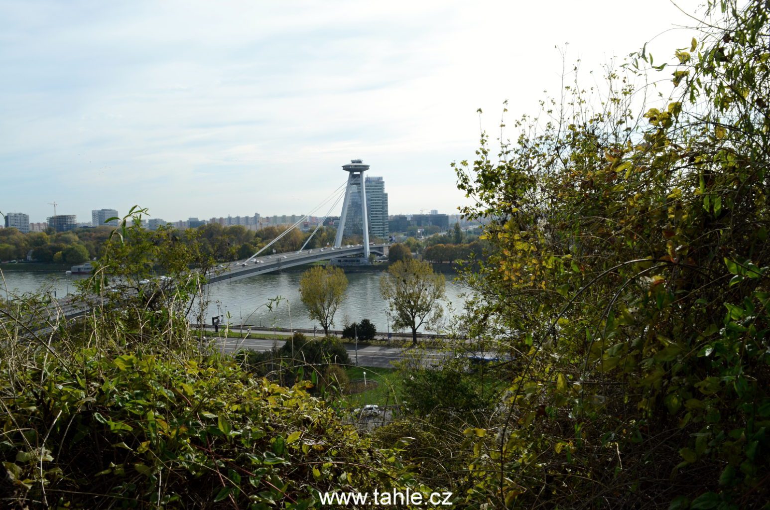 Bratislava a Győr