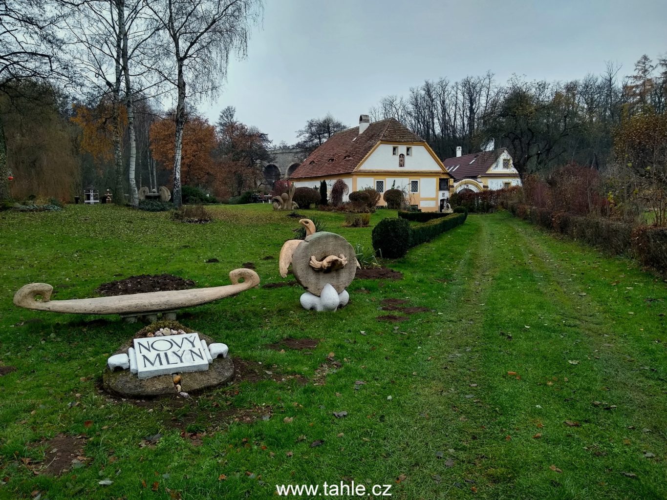 Okoř