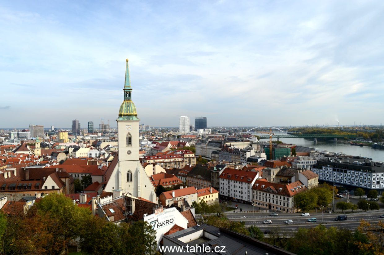 Bratislava a Győr