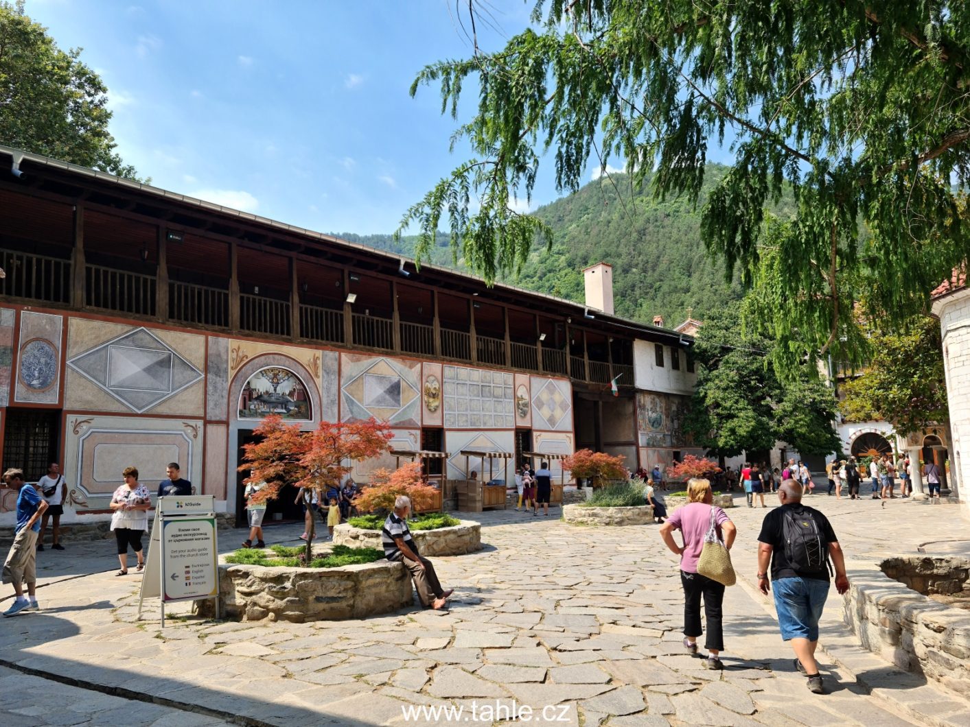 Bačkovskij monastyr a Čudnite mostove