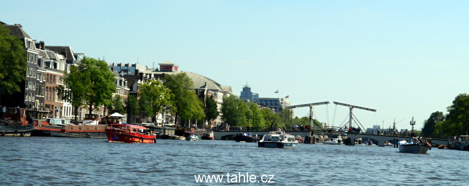 Amsterdam - kanály a květiny