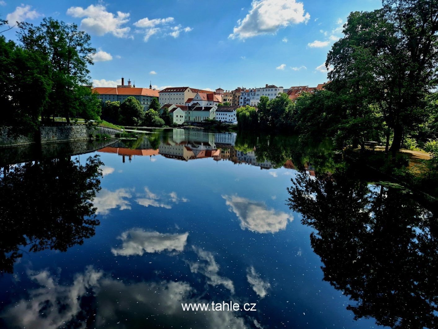 Zlato nebo Písek
